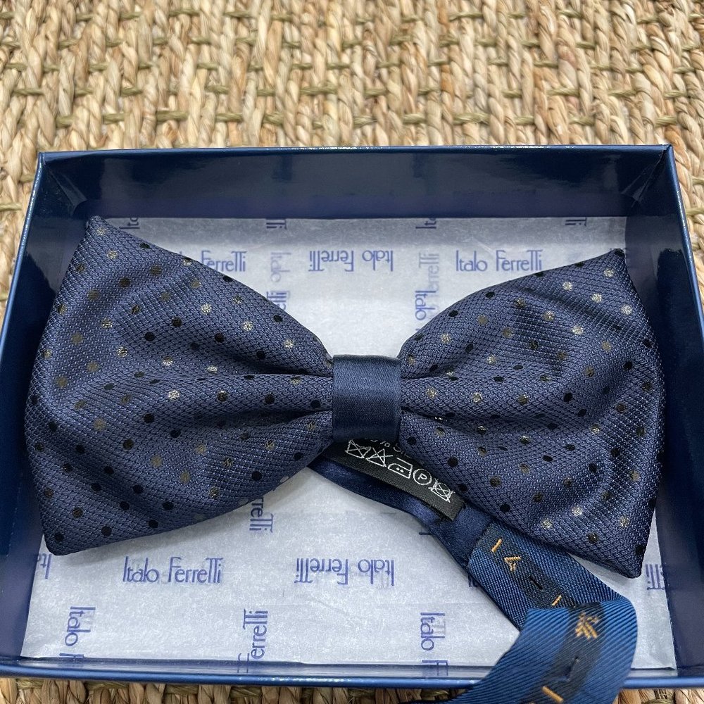 Italo Ferretti Wool Blend Bowtie